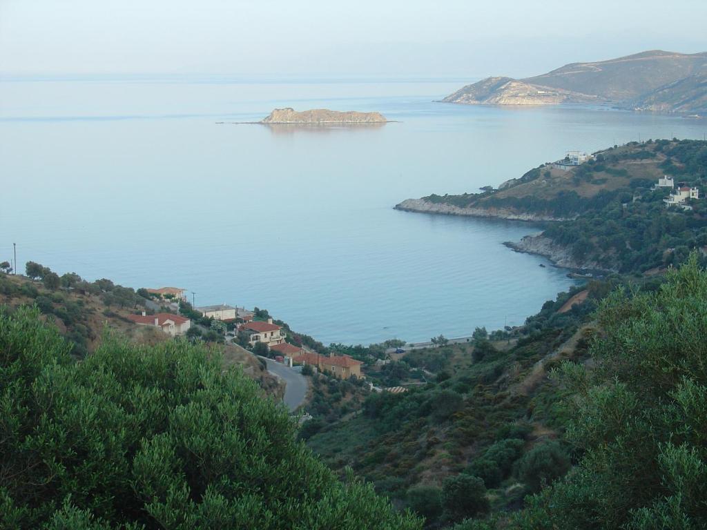 Triantafilia Guesthouse Agii Apostoli Esterno foto