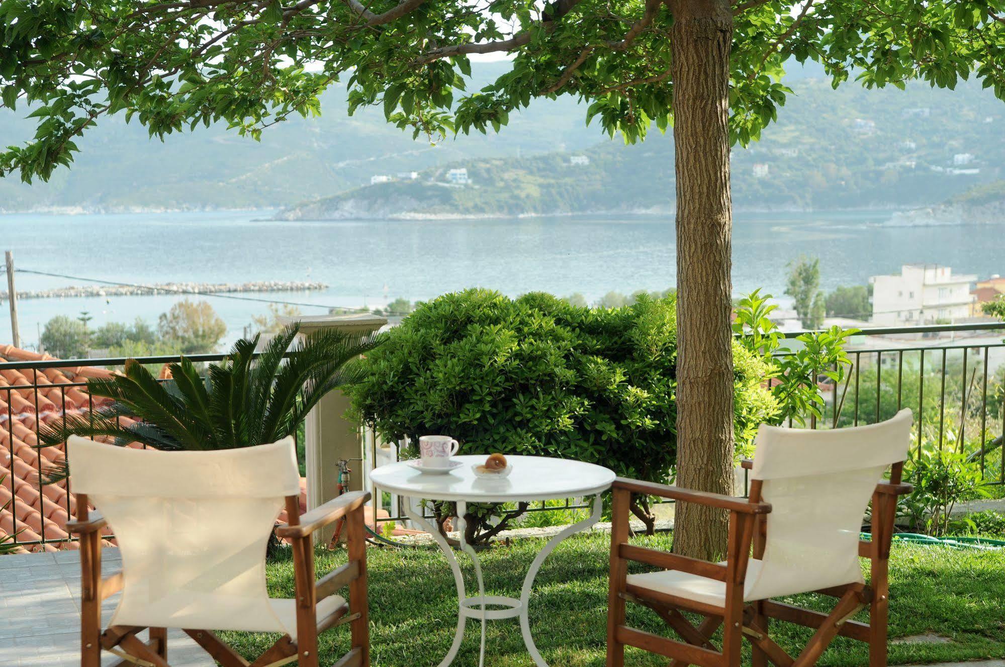 Triantafilia Guesthouse Agii Apostoli Esterno foto
